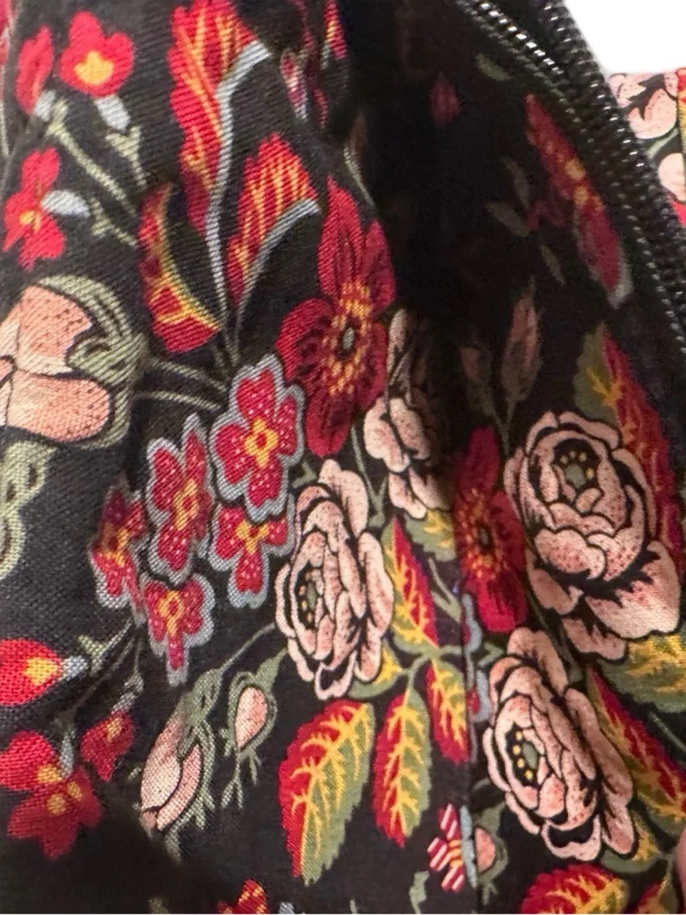 Vintage Vera Bradley Anastasia Floral Crossbody Black Red Roses Wallet Mini Bag - Picture 9 of 16